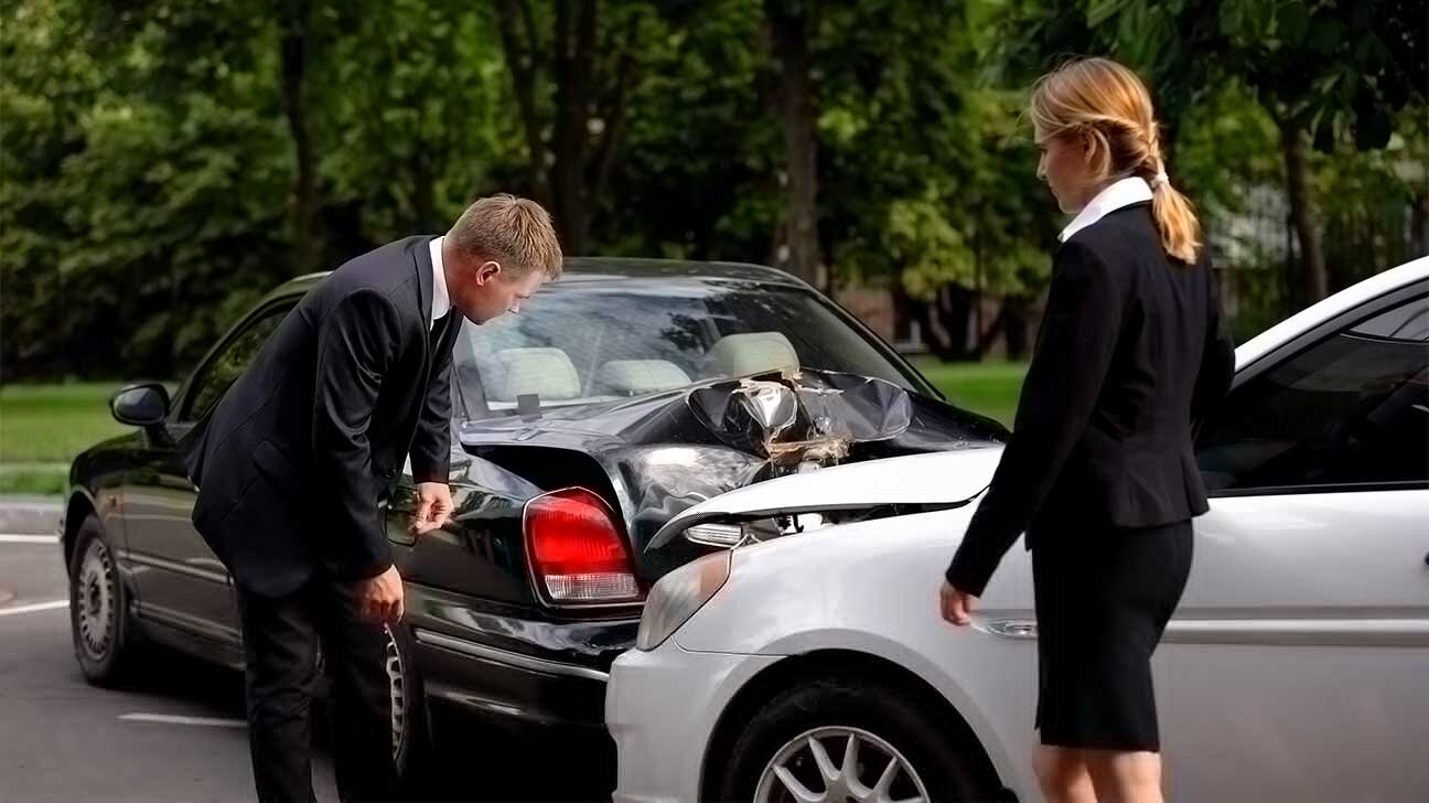 car-wreck-lawyer_9